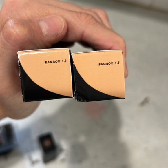 NUDESTIX Black and Red Concealer Makeup Set - Picture 10 of 11